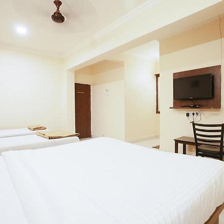 Hotel Della Comfort Near Ambreshwar Shiv Mandir, Ambernath Amarnath Екстер'єр фото