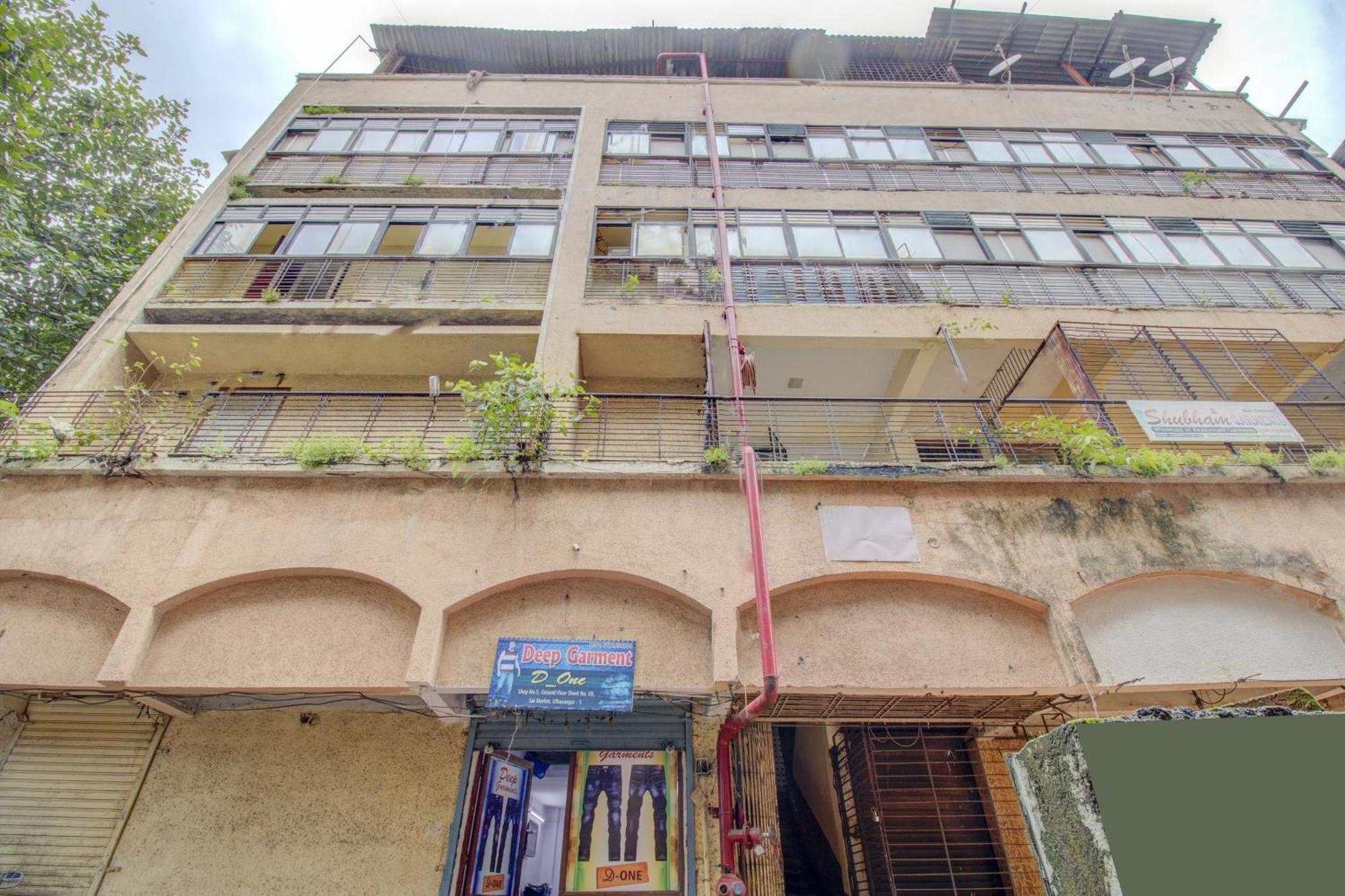 Hotel Della Comfort Near Ambreshwar Shiv Mandir, Ambernath Amarnath Екстер'єр фото