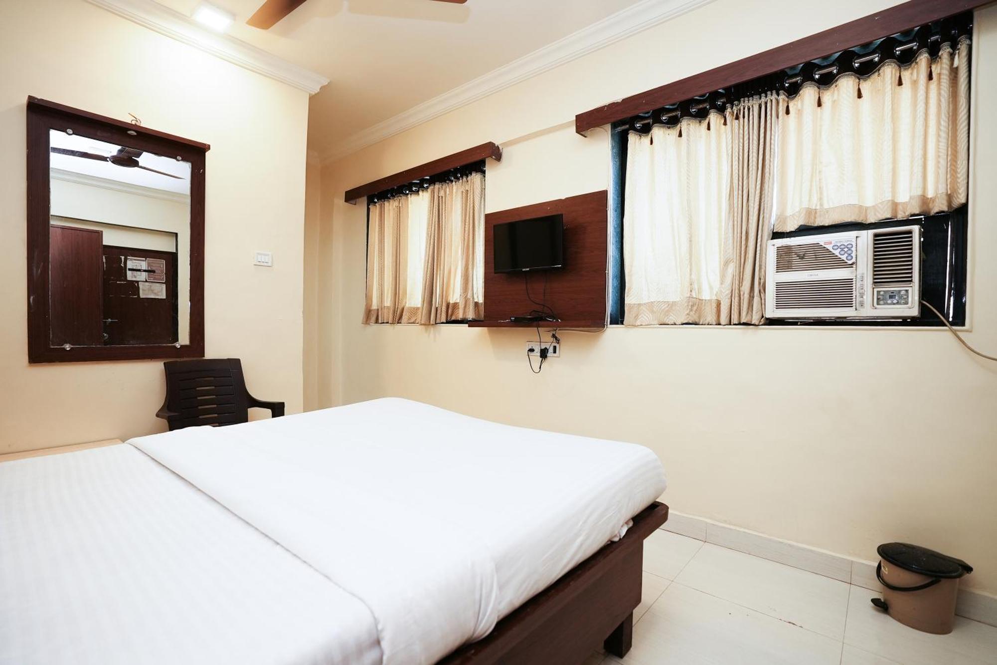 Hotel Della Comfort Near Ambreshwar Shiv Mandir, Ambernath Amarnath Екстер'єр фото